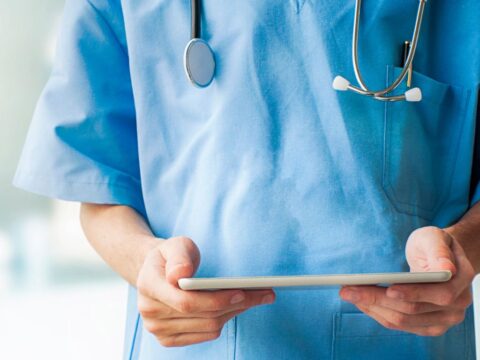 PRAWO DO BEZPŁATNEJ OPIEKI ZDROWOTNEJ W POLSCE